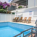 A2-apt W Shared Pool & Balcony Next To The Traù