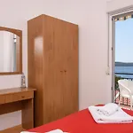 A2-apt W Shared Pool & Balcony Next To The 아파트 *