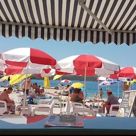 A2-apt W Shared Pool & Balcony Next To The Διαμέρισμα