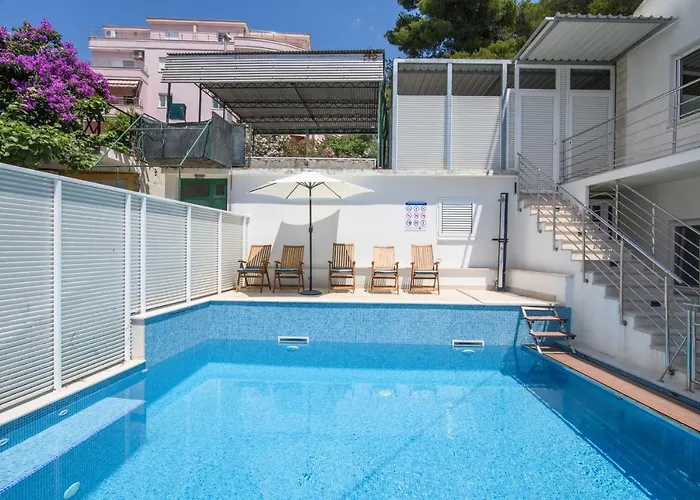 アパート A2-apt W Shared Pool & Balcony Next To The *
