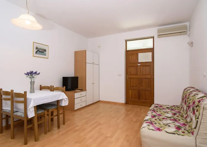 アパート A2-apt W Shared Pool & Balcony Next To The