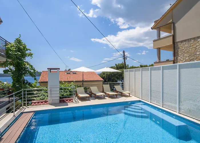 アパート A2-apt W Shared Pool & Balcony Next To The
